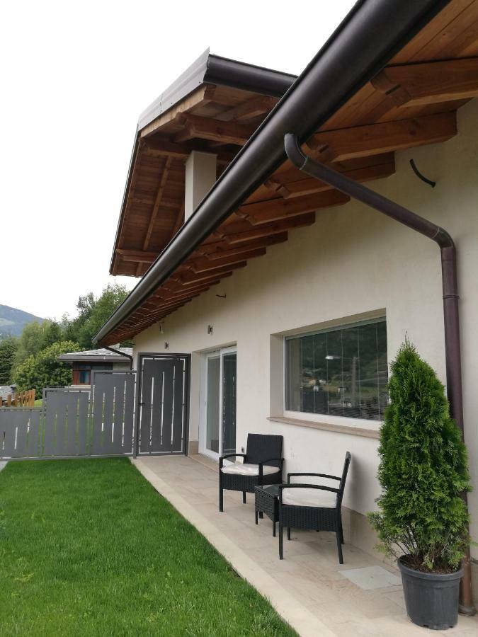 A&g - Elegante Casa 100 Mq Su Due Piani Con Wi-fi-giardino-parcheggio Aosta