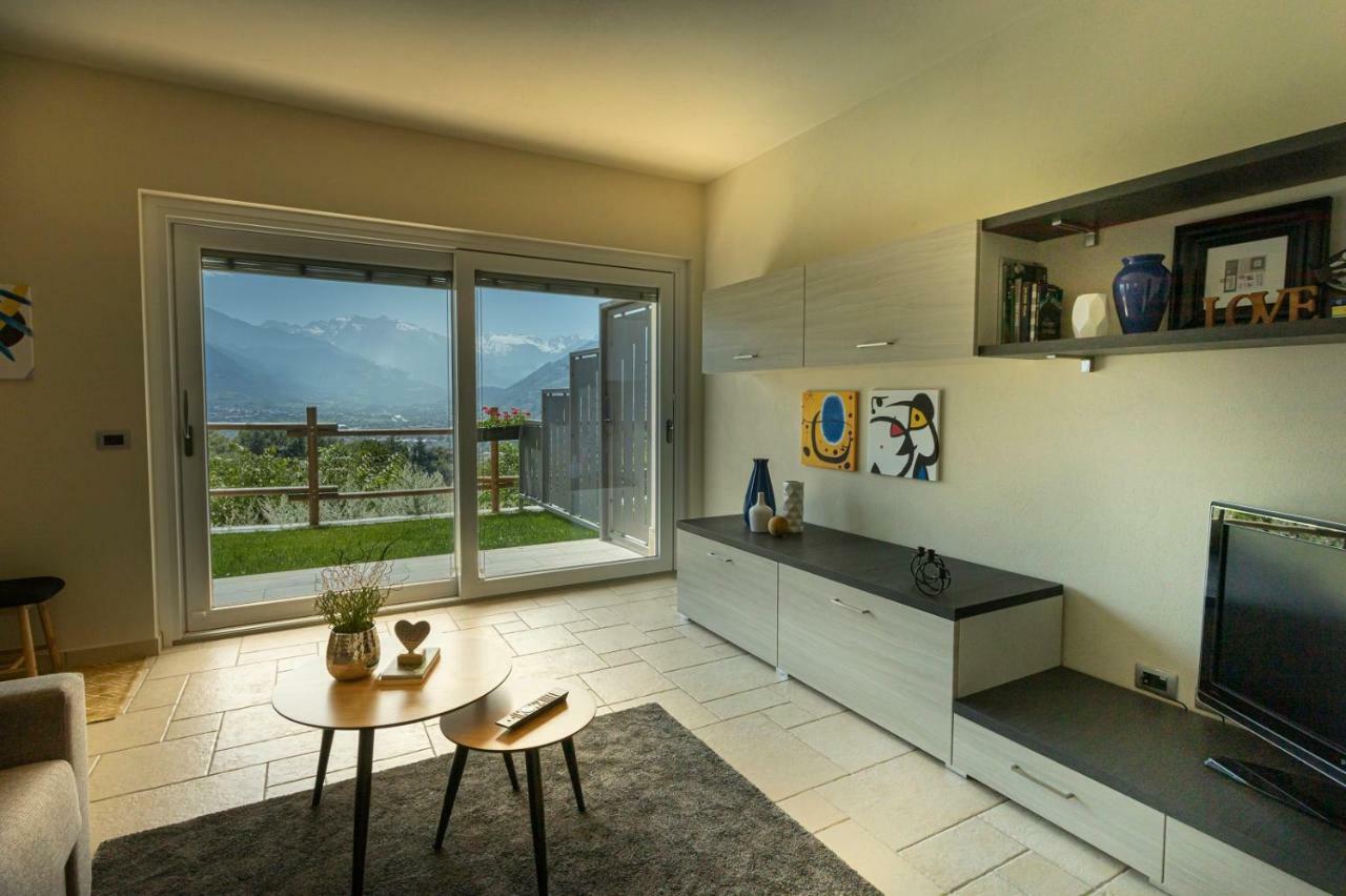 A&g - Elegante Casa 100 Mq Su Due Piani Con Wi-fi-giardino-parcheggio * Aosta